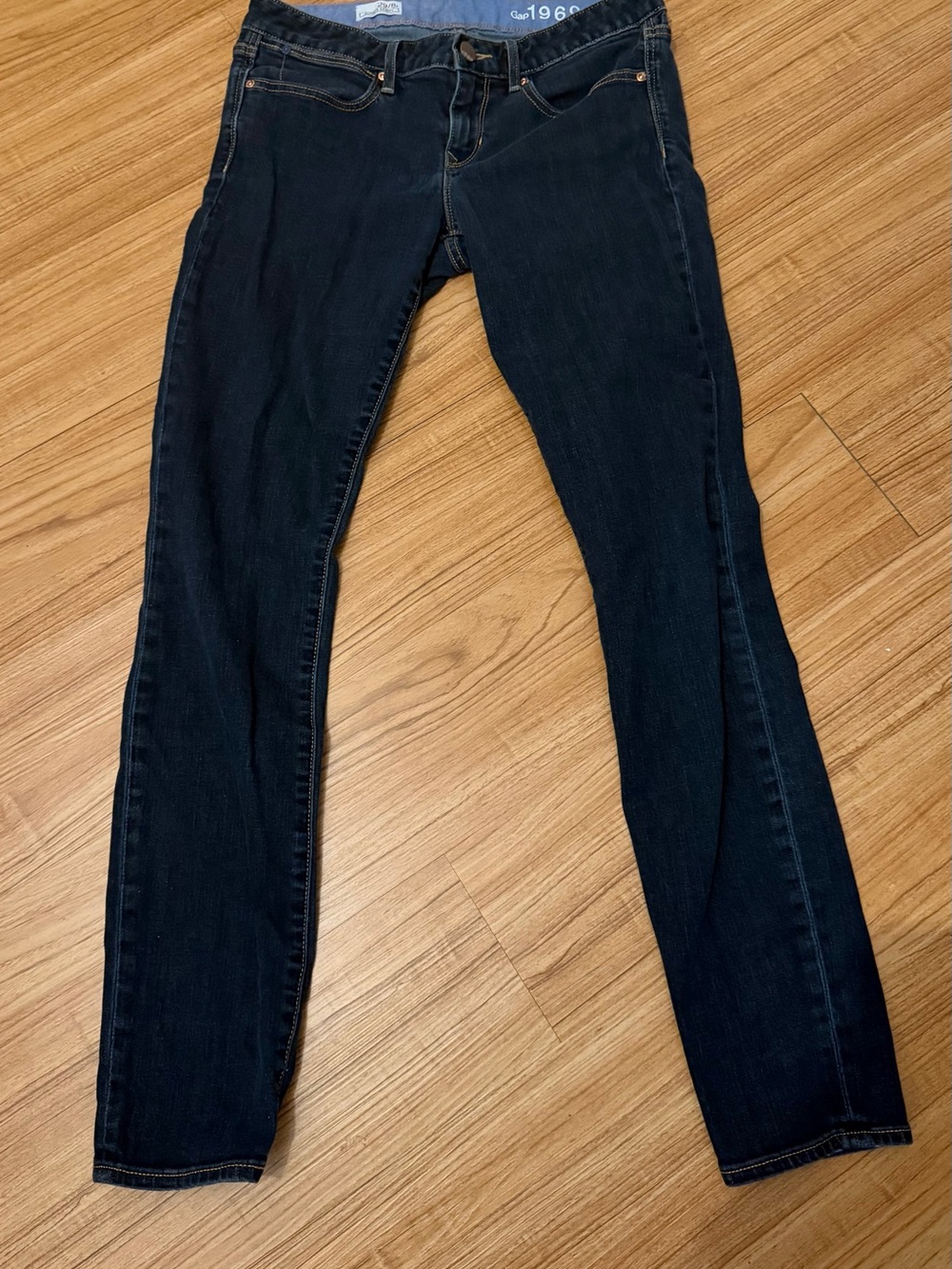 GAP Women's Skinny Jeans in Dark Indigo Black Wash